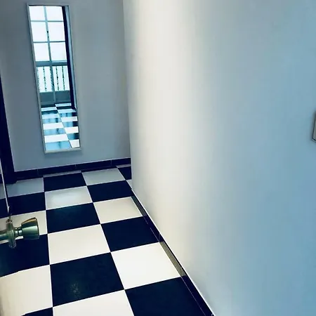 San Francisco Apartment Cadiz